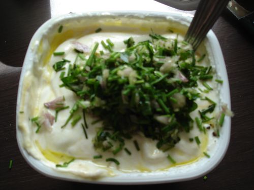 Recette facile : Fromage blanc aux herbes savoureux