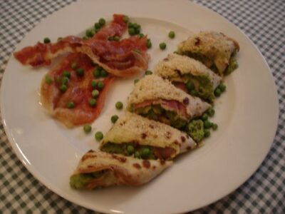 Crêpes au jambon cru et petits pois : Recette savoureuse et facile