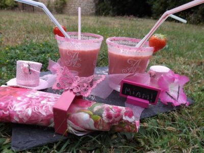 Velouté de fraises au sirop de framboise à la rose : Recette facile et savoureuse