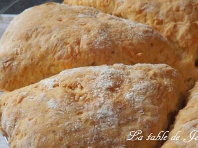 Pain australien à la bière et au fromage râpé : recette facile et rapide !