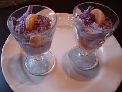 Recette facile : Crème à la violette et clémentines en 5 étapes