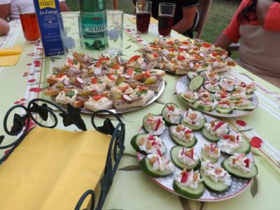 Dînette Terrasse : Toasts Variés & Douceurs Rapides