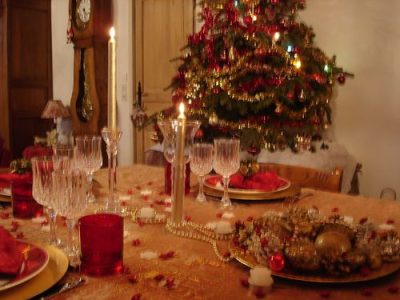 Idées de table de réveillon facile et élégante pour impressionner vos invités