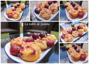 Petits gâteaux au yaourt, prunes du jardin et sirop de noisettes