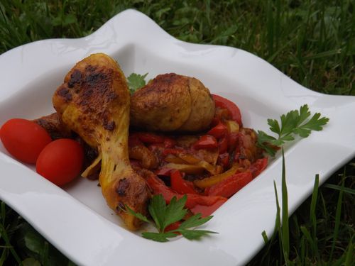 Pilons de poulet savoureux aux poivrons confits et curry