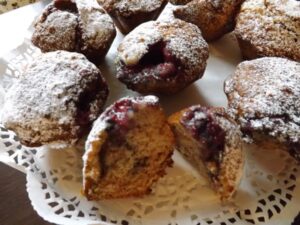 Muffins aux flocons d’avoine et sorbet de framboises