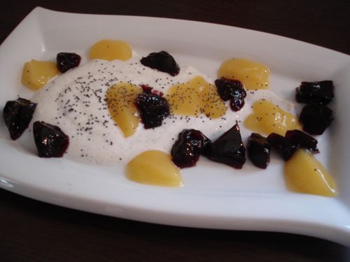 Nuage de Fromage Blanc Savoureux aux Éclats de Gelées Fruitées