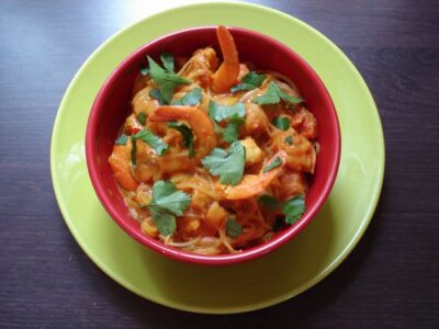 Crevettes aux épices et vermicelles de soja : Recette facile et savoureuse