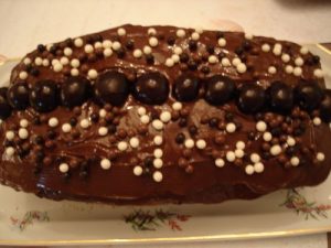 <strong>Cake au chocolat et aux cerises à l'eau de vie</strong>