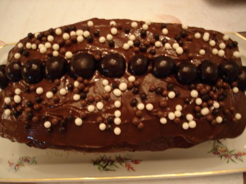 Cake au chocolat et cerises : Recette facile et savoureuse