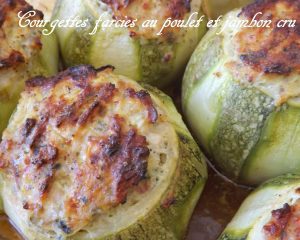 <strong>Courgettes farcies : Poulet, jambon cru, fromage fondu, coriandre, curry..</strong>