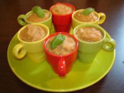 Crème de Concombre aux Tomates Confites : Recette Facile et Savoureuse
