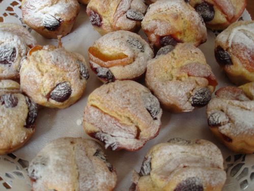 Mini-moelleux aux cerises et abricots : Recette facile et savoureuse