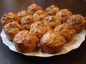 <strong>Muffins à la farine complète, moutarde à l'ancienne et gruyère</strong>