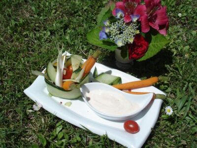 Panier de légumes savoureux et sauce aurore facile en 12 étapes