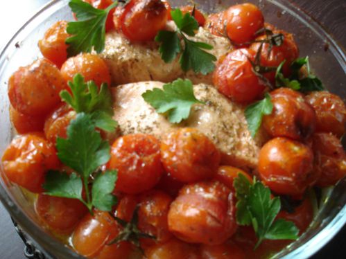 Pavé de Saumon Savoureux aux Tomates Cerises et Thym