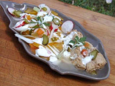 Recette facile : Salade de tomate, ananas et maquereaux au vin blanc