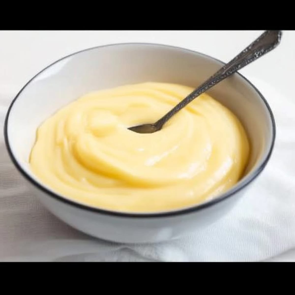 Crème Pâtissière Traditionnelle : Recette Facile