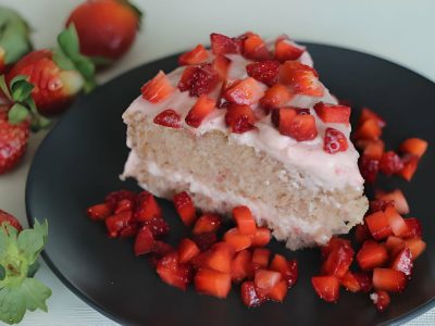 Gâteau Éruption Fraise : la recette facile et spectaculaire