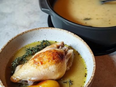 Poule au Pot et Sauce Crémeuse : Recette Chaleureuse et Raffinée